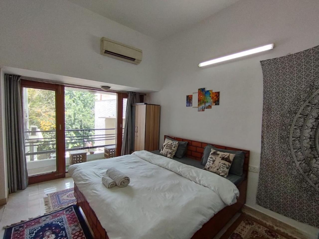 A Sleepy Fox Hostel นิวเดลี ภายนอก รูปภาพ