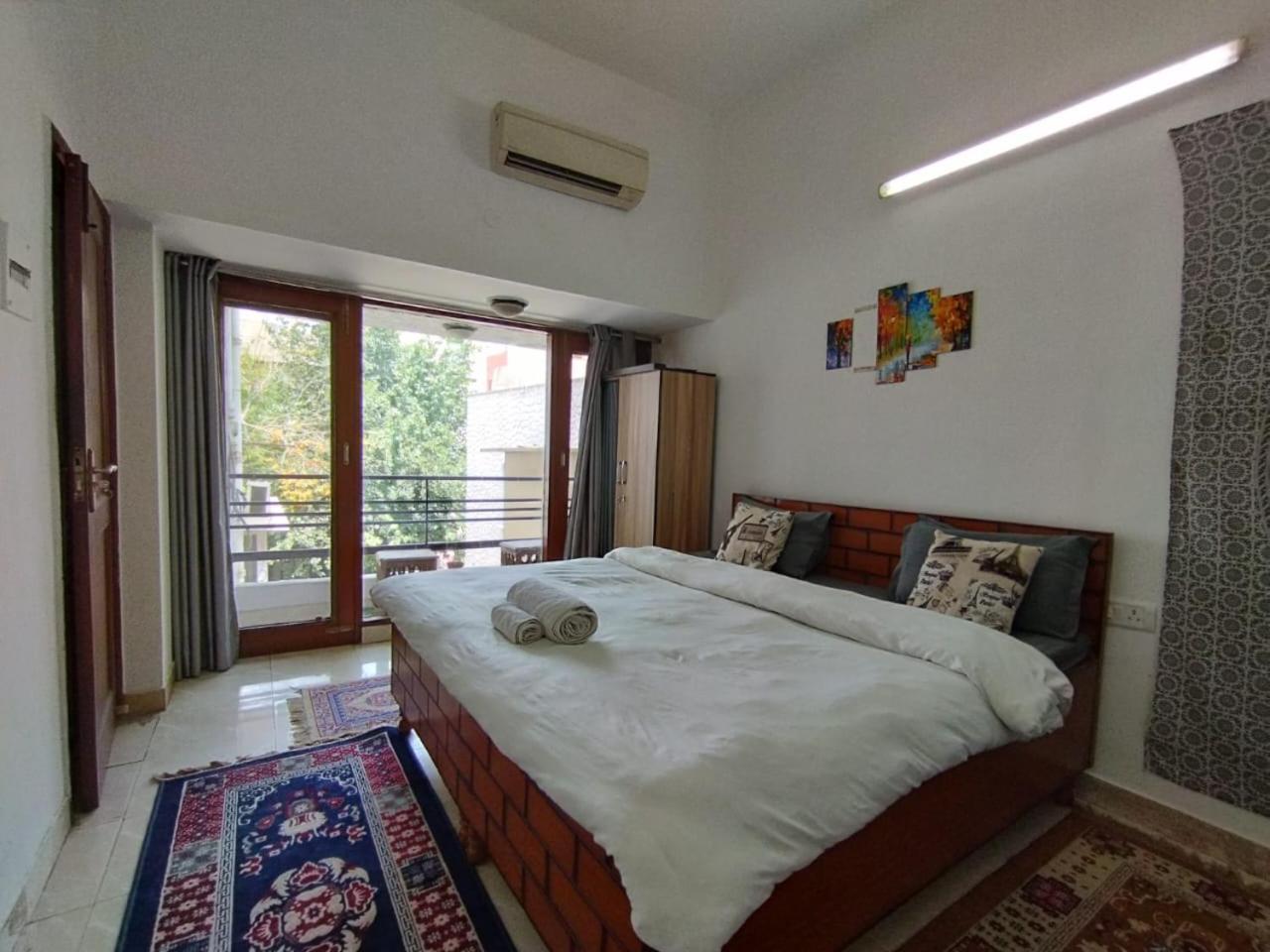 A Sleepy Fox Hostel นิวเดลี ภายนอก รูปภาพ